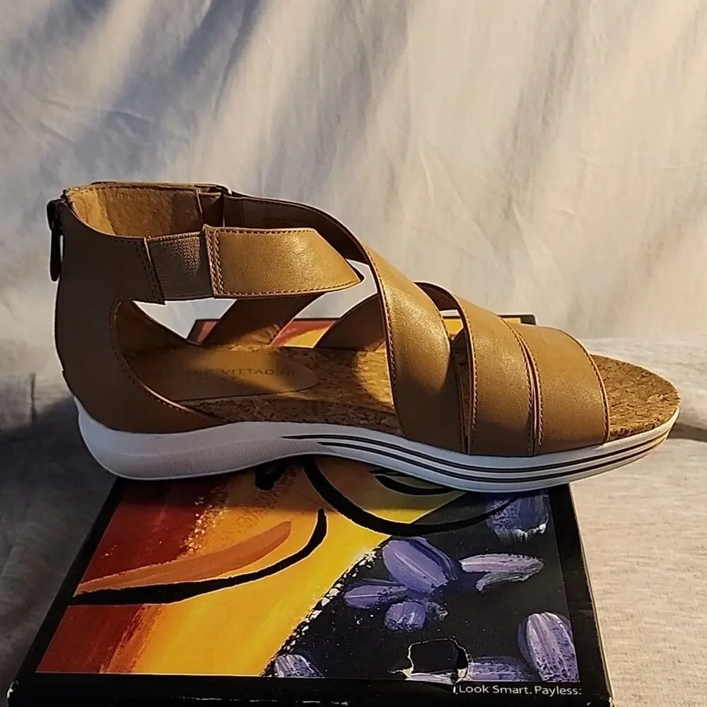 Adrienne Vittadini Sport Sandals Sz 8.5M